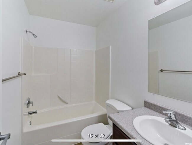 Foto del edificio - 1520 N 450 W