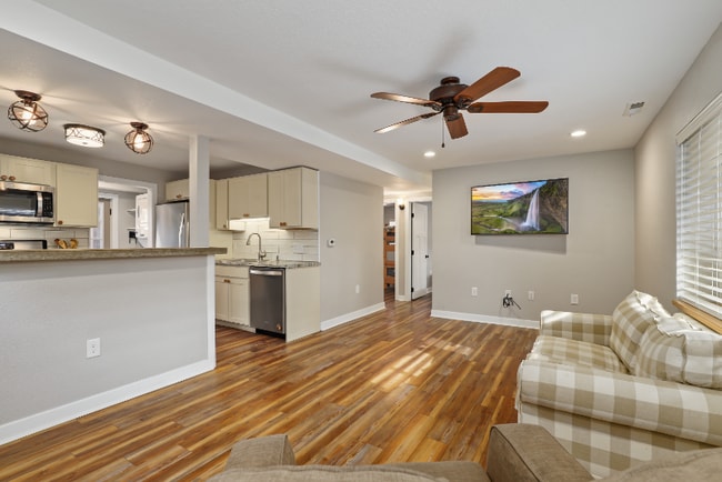 Photo - 616 2nd St Apartment