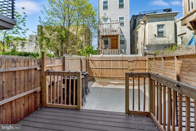 Foto del edificio - 1924 N 6th St