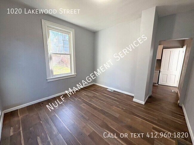 Foto del edificio - 1020 Lakewood St