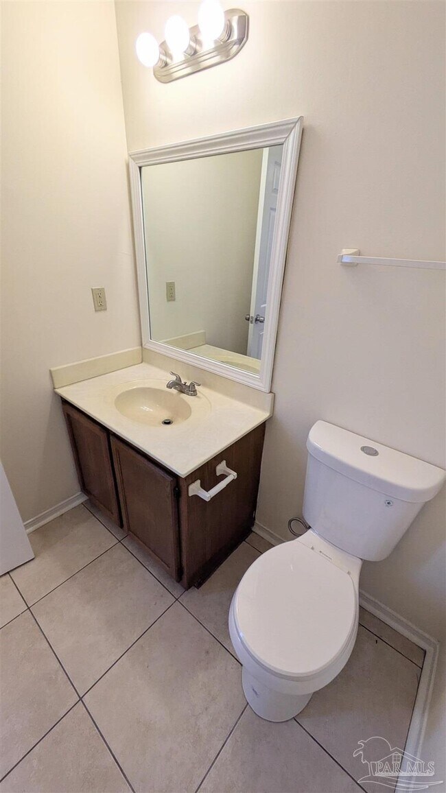 Foto del edificio - 3041 Belle Meade Dr