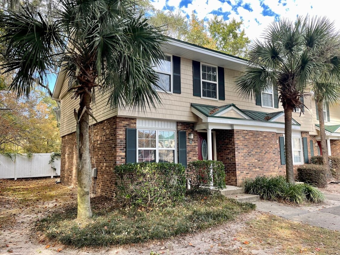 Primary Photo - 2bd/2.5ba townhome super close to CCU/CMC/HGTC