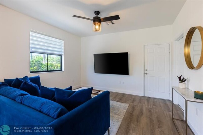 Foto del edificio - 4637 Caspian Way