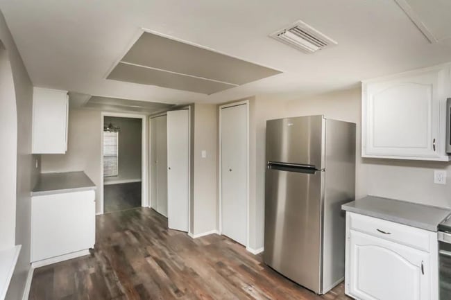 Foto del edificio - 501 Hardwood Trail