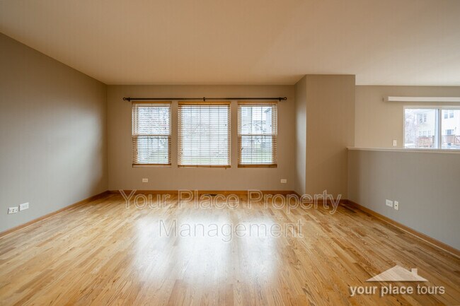 Building Photo - 300 Waterbury Cir