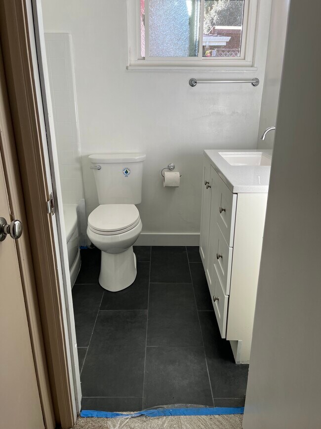 Foto del edificio - 20465 Almeda St