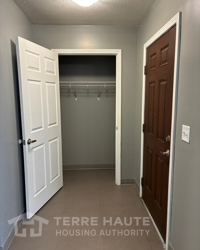 Entrada - 1309 3rd Ave