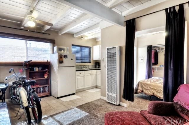 Building Photo - 1 Bedroom Upper Unit on Newport Beach Peni...