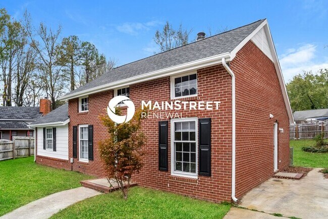 Foto del edificio - 3 Bedroom Pet-Friendly Home in Charlotte, NC with Main Street Renewal