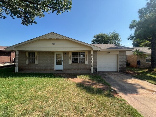Sweet Two Bedroom Mustang Home - Sweet Two Bedroom Mustang Home