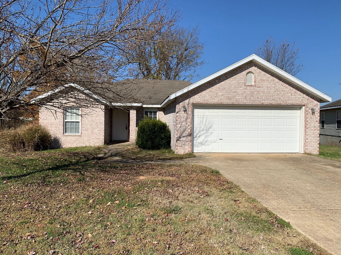 Ready NOW 3 Bedroom For Lease - Bentonvil... - Ready NOW 3 Bedroom For Lease -  Bentonvil...