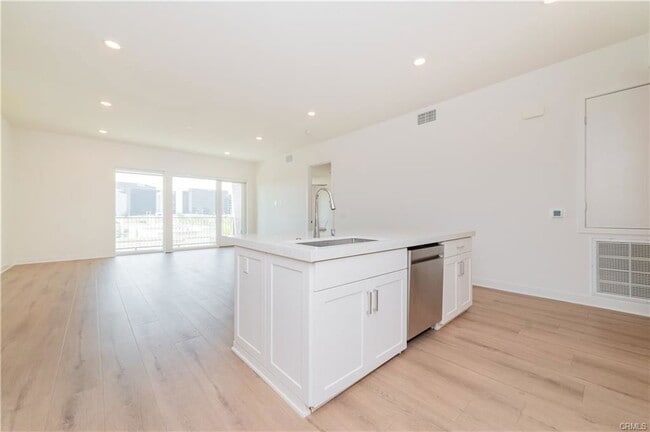 Building Photo - 1507 Rivington