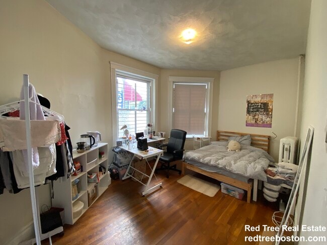 Foto del edificio - 1350 Commonwealth Ave