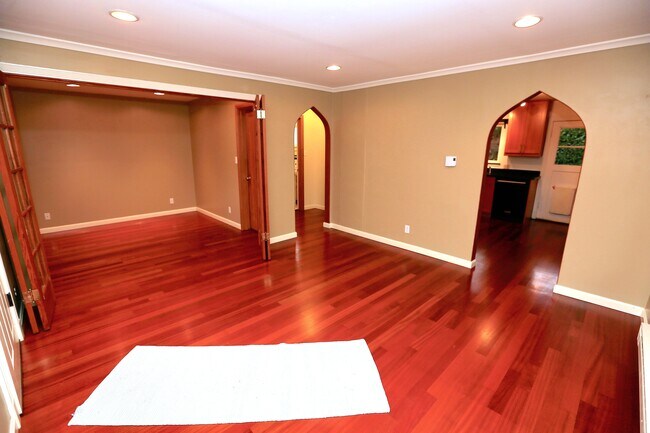 Foto del edificio - 802 W Newell St