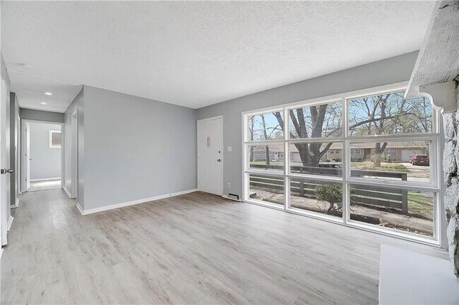 Foto del edificio - Don’t Miss This Updated 3-Bedroom Home