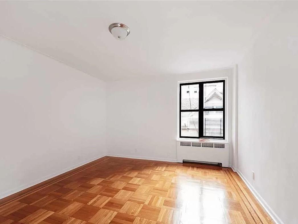 Photo - 2965 Decatur Avenue