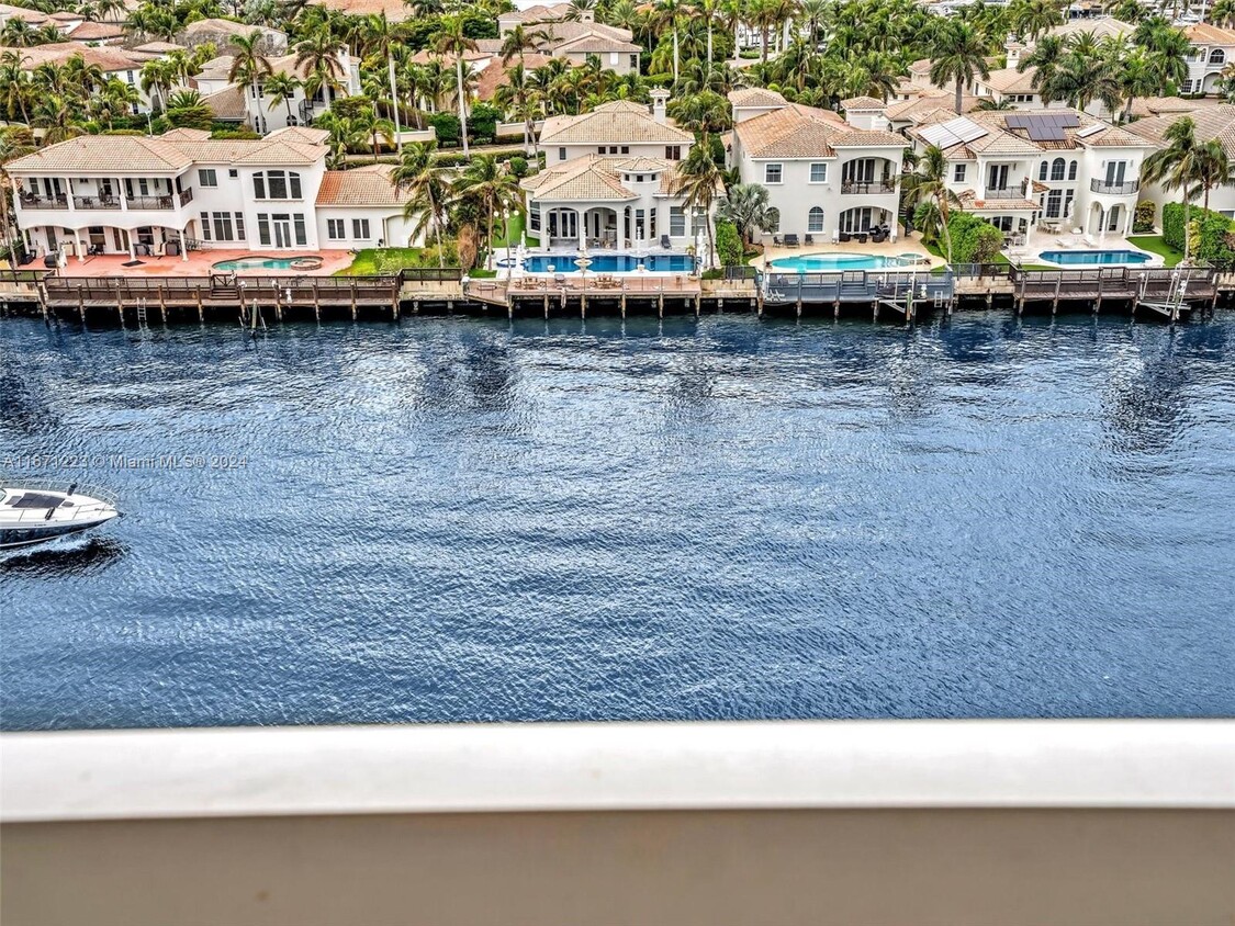 Primary Photo - 1500 S Ocean Dr