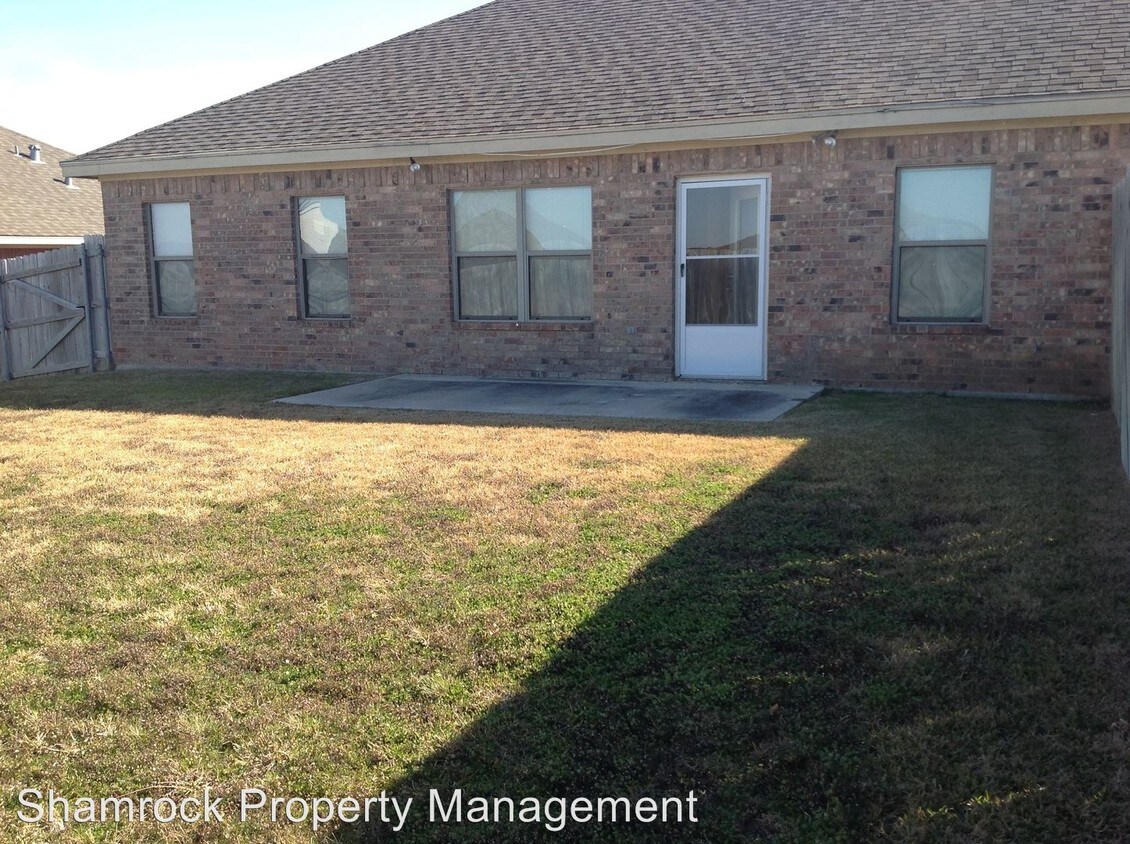 Building Photo - 3025 Clydesdale Way