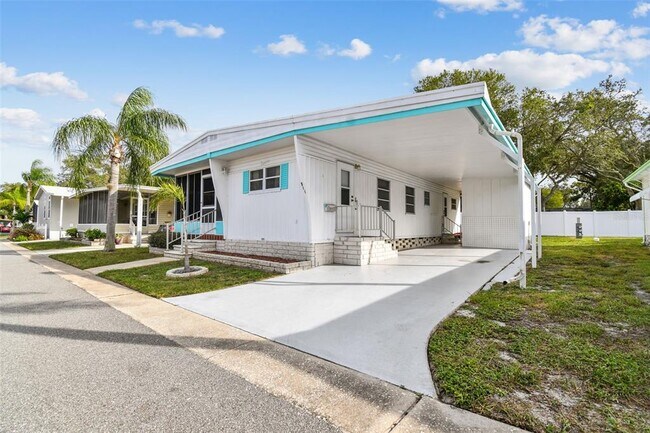 Foto del edificio - 2331 Belleair Rd