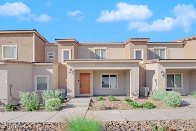 Foto del edificio - 6200 Foxes Dl St