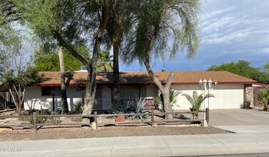 Building Photo - 658 S Palo Verde Dr