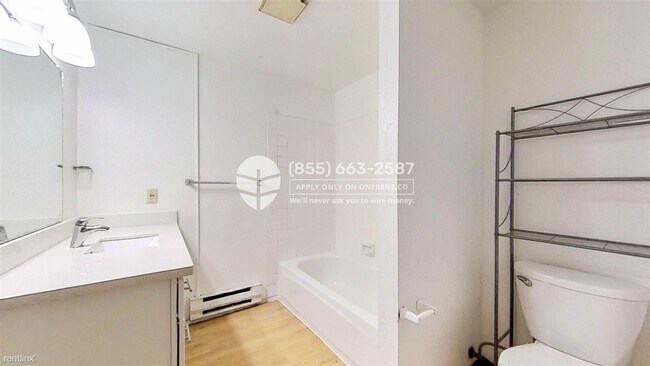 Building Photo - 5041 12th Ave NE