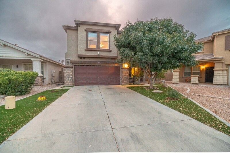 Primary Photo - 7202 S 40th Ln