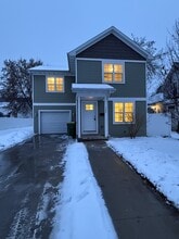 Building Photo - 722 Crooks St