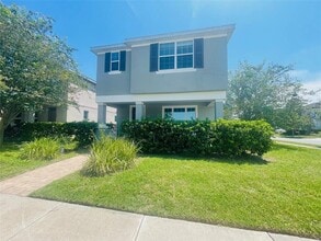 Building Photo - 12058 Silverlake Park Dr