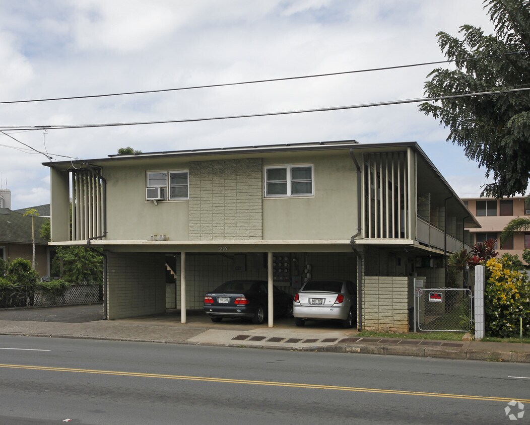 Building Photo - 916 Mccully St