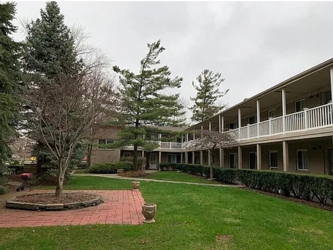 Foto del edificio - 475 S Adams Rd