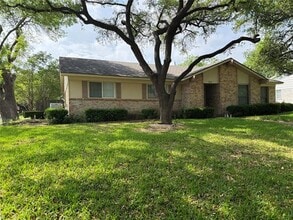 Building Photo - 419 Shady Brook Dr