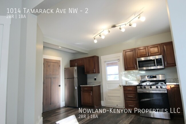 Foto del edificio - 1014 Tamarack Ave NW