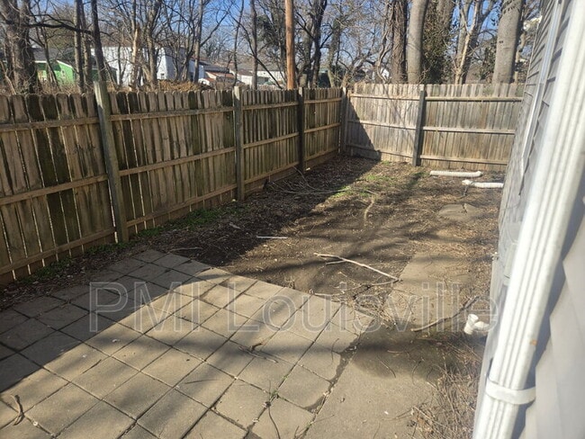 Building Photo - 616 N 28th St