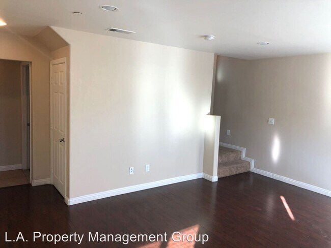 Foto del edificio - 8414-8416 Hooper Ave