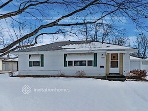 Building Photo - 8221 Bloomington Ave S