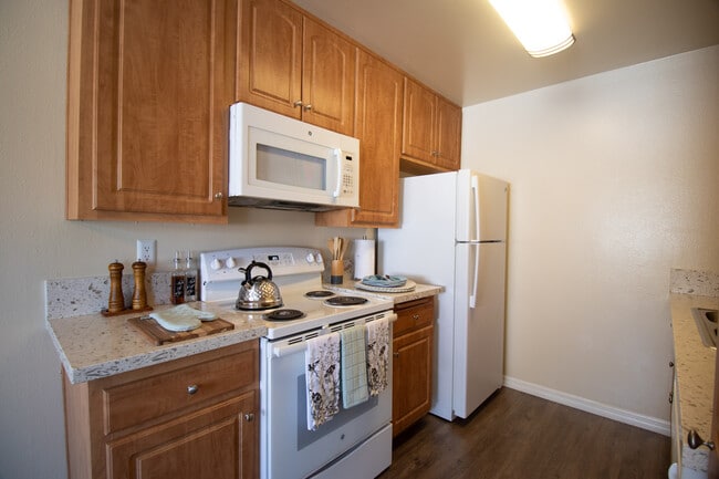 Building Photo - Gold Coast Apartments