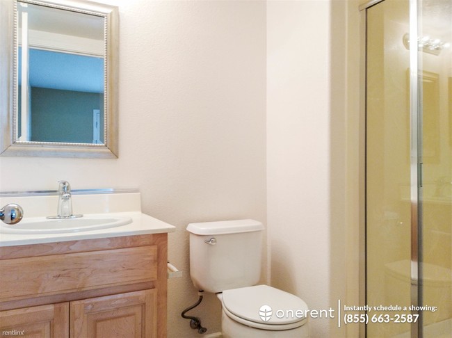 Foto del edificio - 511 Summer Ln
