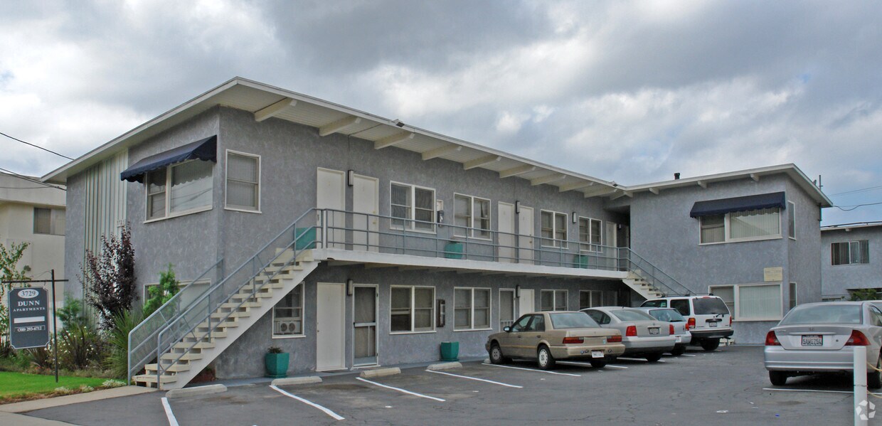 Foto del edificio - 3729 Dunn Dr