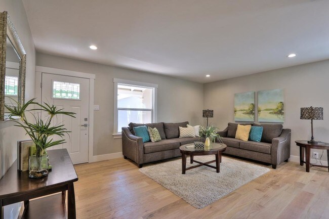 Foto del edificio - 19 Linden Dr