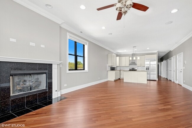 Foto del edificio - 3641 N Ashland Ave