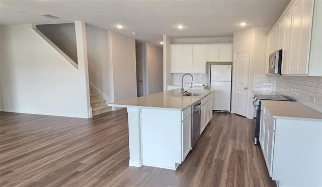 Building Photo - 916 Elizabeth St