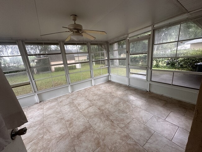 Building Photo - 30 Hemlock Terrace Dr