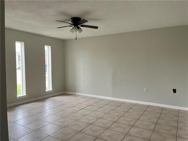 Foto del edificio - 14936 Curran Rd