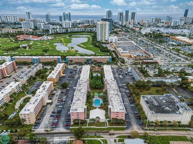 Foto del edificio - 200 NE 12th Ave
