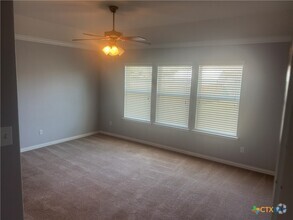 Building Photo - 5911 Siltstone Loop