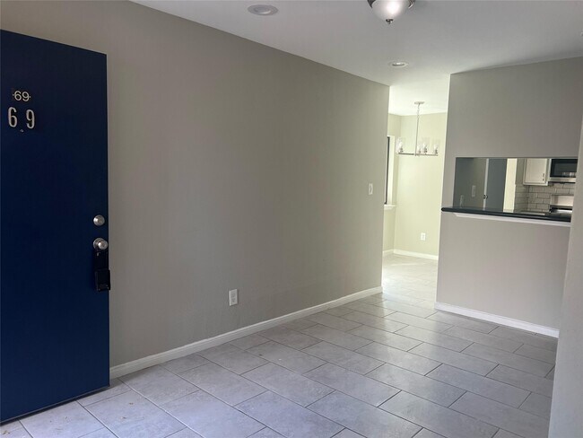 Foto del edificio - 6601 Sands Point Dr