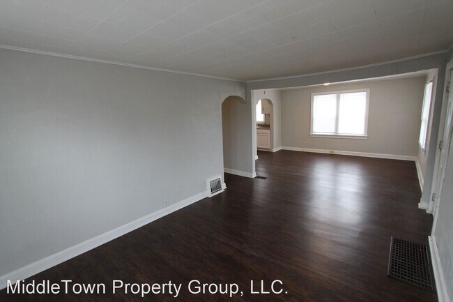 Foto del edificio - 3 br, 1 bath House - 2108 N Ball Ave.