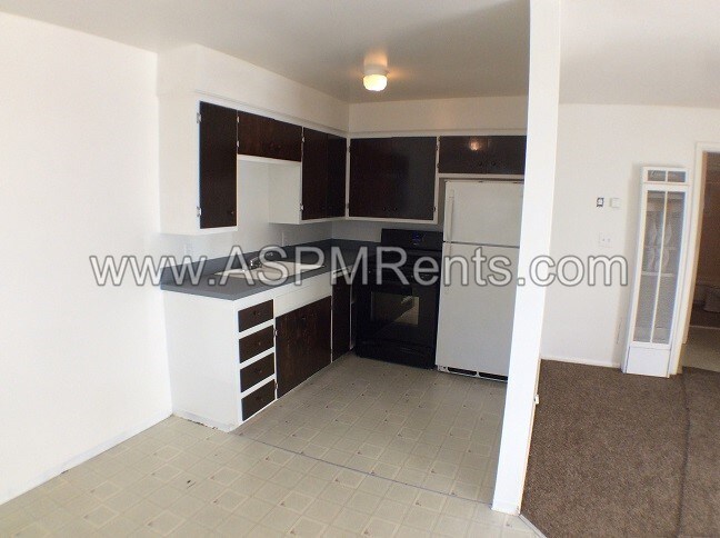 Foto del edificio - 457 E Warnock Ave
