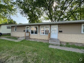 Building Photo - 2607-2609 Magnolia Dr